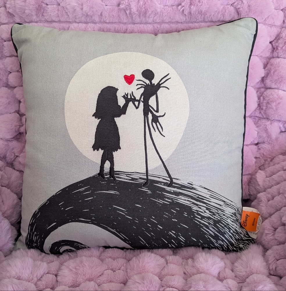 The Nightmare Before Christmas Jack And Sally Throw Pillow Embroidered 💀❤️💃